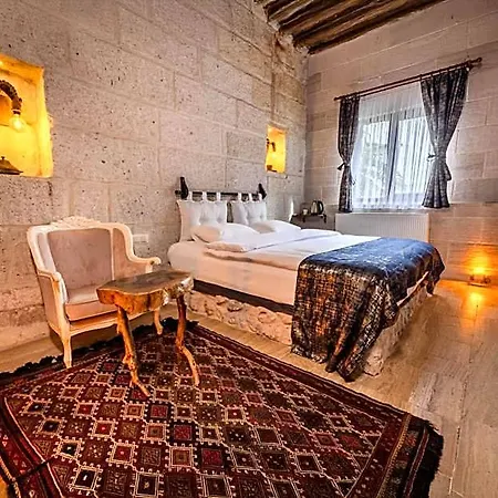 Saliche Cave 5*